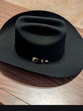 El General Black Western Felt Hat with Brass Buckle Accent